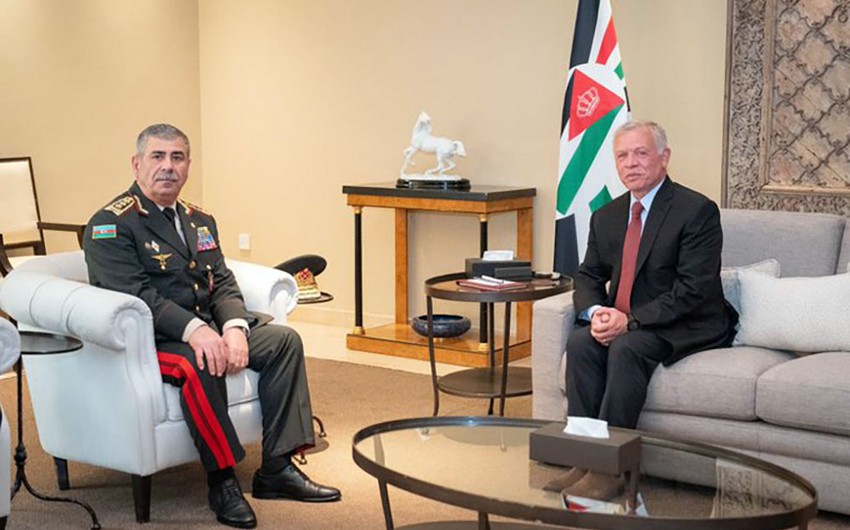 Azerbaijani Defense Minister meets with  King of Jordan