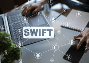 Bloomberg: США всерьез рассматривают возможность отключения России от SWIFT