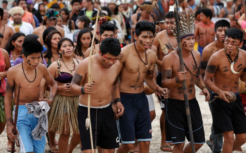 ​Brazilian Indians clash with police outside Congress during protest of land demarcation bill