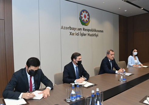 Завершается дипмиссия посла Франции в Азербайджане