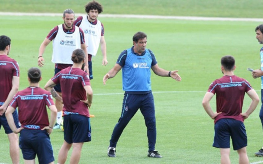 Trabzonspor's head coach watched Qarabag game live