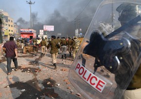 Delhi riots: Nearly 10 police officers injured, 22 suspects arrested