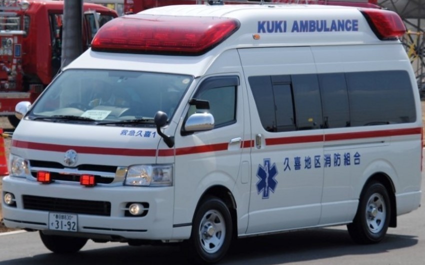 В Японии автобус врезался в толпу пешеходов, один человек погиб