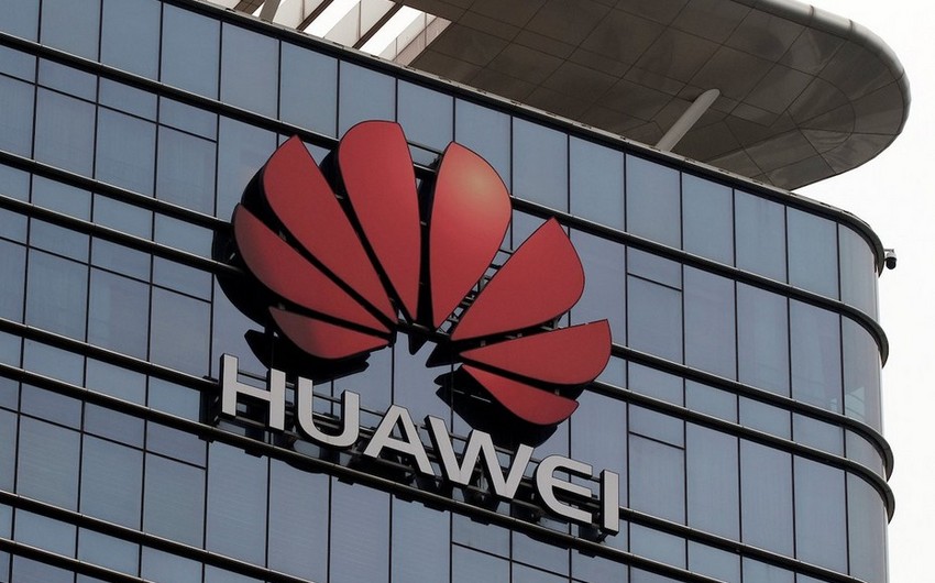 “Huawei” son 7 ildə ilk dəfə TOP-5-də deyil