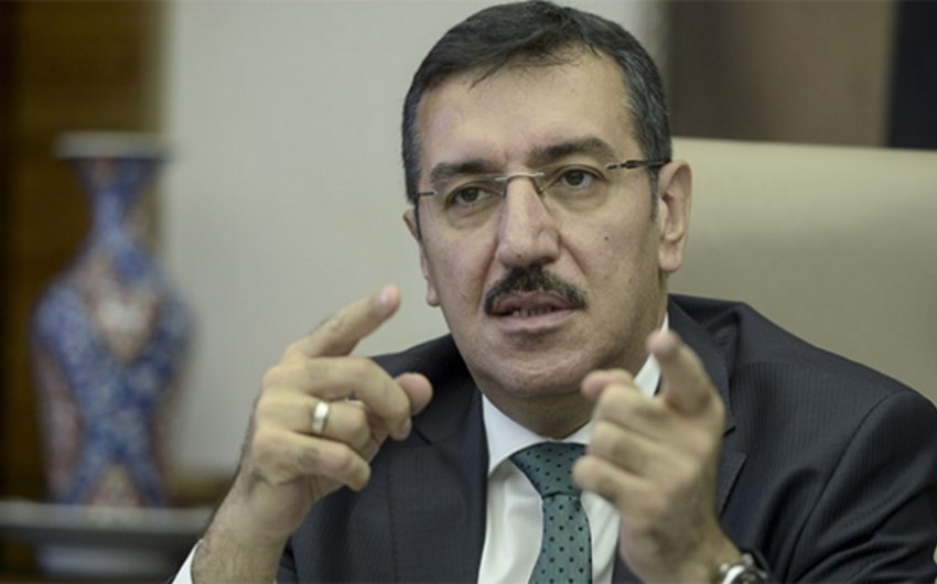 Министр: ​Экономика Турции потеряла 100 млрд. долларов США из-за попытки госпереворота