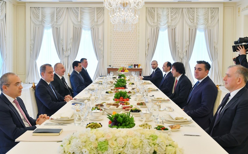 Azerbaijani President holds expanded meeting with Prime Minister of Georgia - UPDATED 