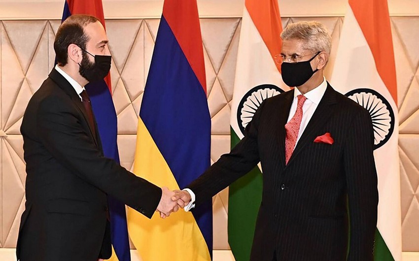 Главы МИД Армении и Индии обсудили развитие двусторонних связей