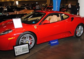 Принадлежавший Трампу автомобиль Ferrari выставили на аукцион