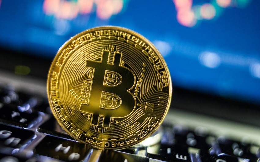 Bitcoin sets new all-time highs above $30,000