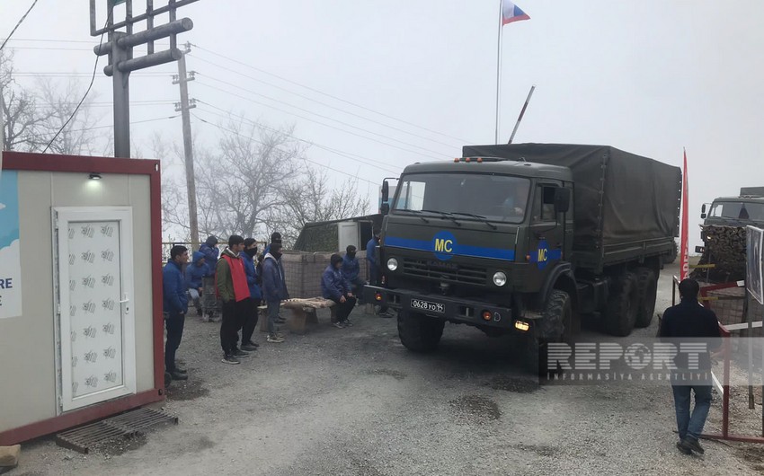 Vehicles, equipment of Russian peacekeepers freely pass Khankandi-Lachin road 