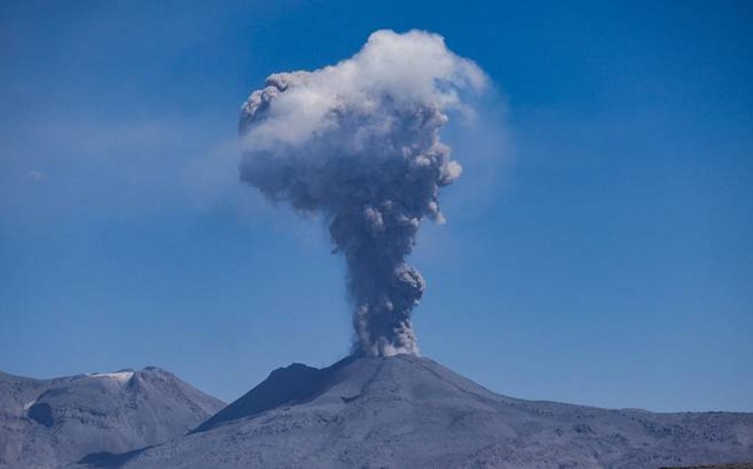 Тела девяти погибших на Ключевском вулкане эвакуировали