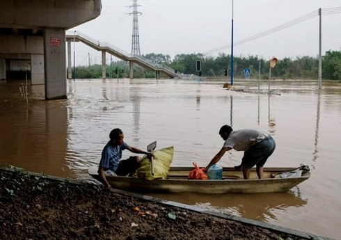 Из-за наводнения в Китае затоплены три города и 11 уездов 