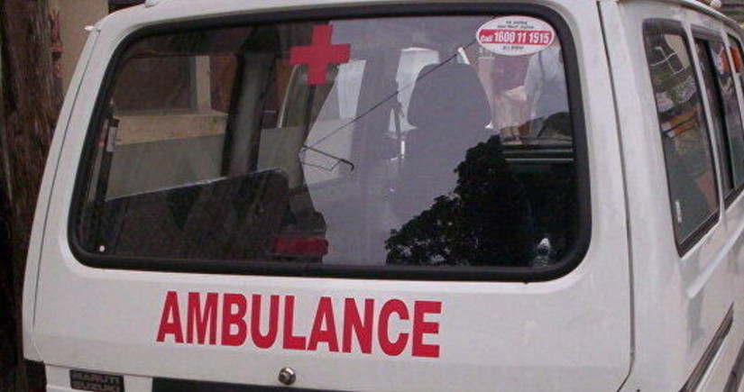 At least 13 killed, 70 injured in bomb blast in Pakistan