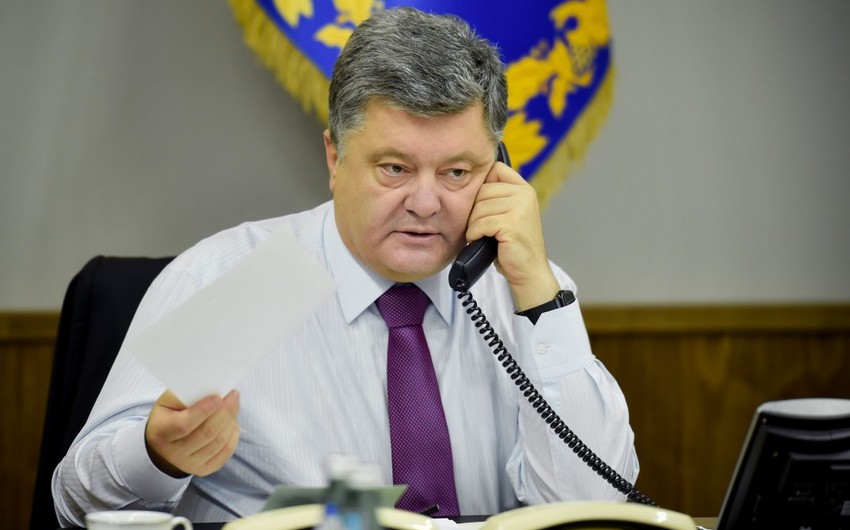 Петро Порошенко позвонил Ильхаму Алиеву