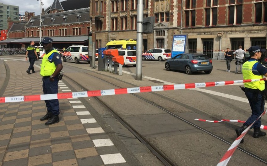 Власти Амстердама заявили о наличии у напавшего на прохожих террористического мотива
