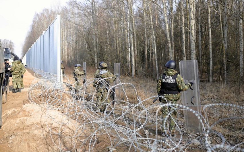 Lithuania, Latvia and Poland to mull closing border with Belarus 