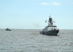 Корабли Каспийской флотилии ВМФ России посетили Баку с дружественным визитом