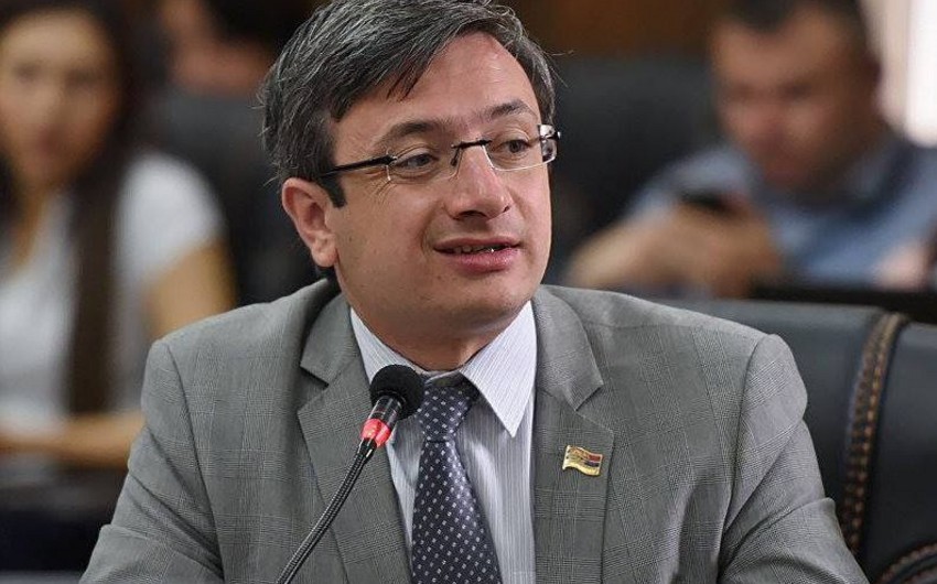 Ermənistan parlamentinin deputatı -
