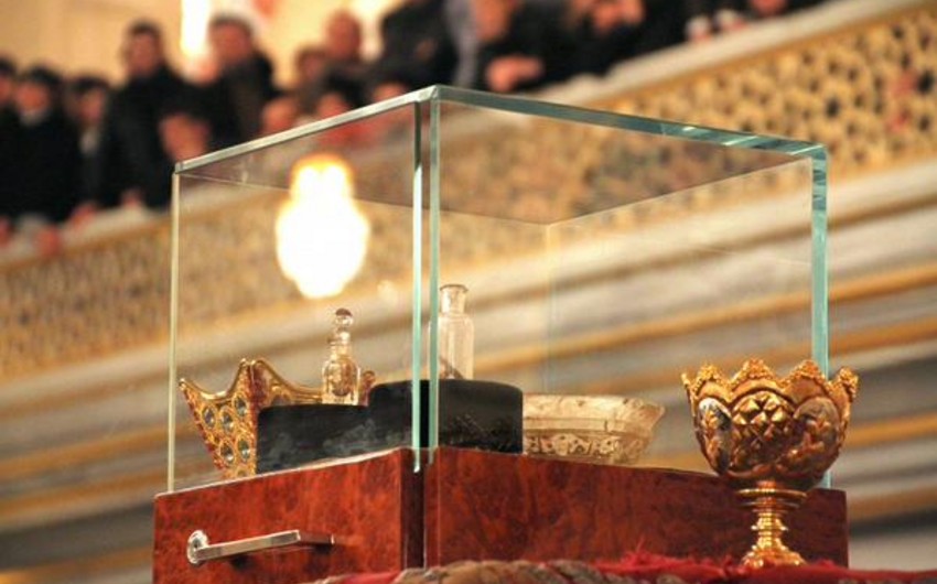​В Москву 25 января доставят частицу волоса пророка Мухаммеда