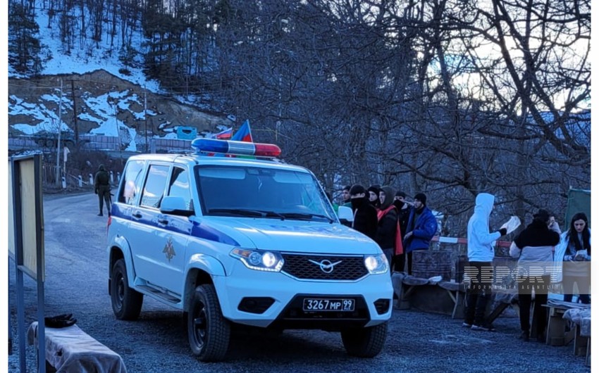 56 vehicles of Russian peacekeepers pass freely on Khankandi-Lachin road