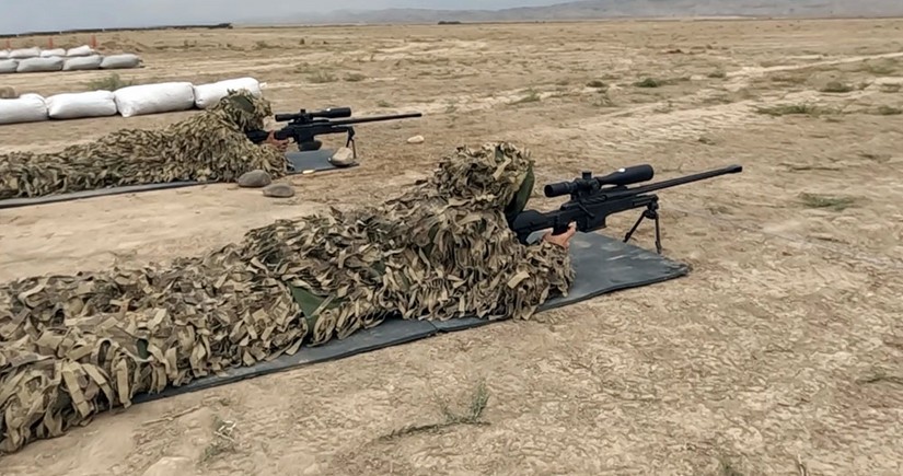 Azerbaijani Army fulfils practical shooting exercises using sniper rifles