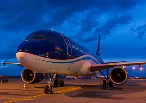Самолет AZAL, летевший в Нахчыван, вернулся в Баку из-за грозы
