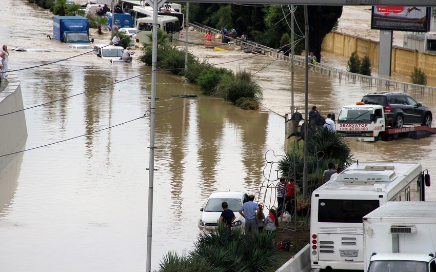 В США из-за наводнений эвакуированы тысячи семей - ФОТО - ВИДЕО