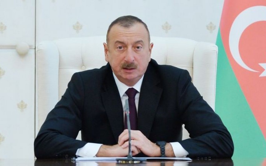 Президент Ильхам Алиев поздравил азербайджанских параатлетов