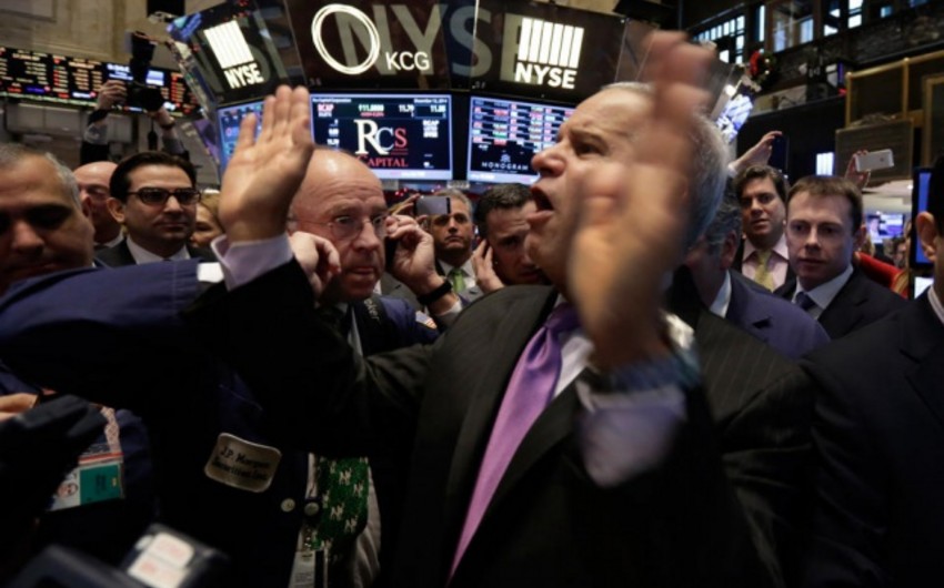Мировые рынки акций падают вместе с нефтью