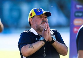 Maradona millinin məşqçisinə narkotik təklif edib