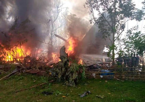 Крушение военного самолета на Филиппинах: 45 погибших, десятки раненых - ОБНОВЛЕНО-3