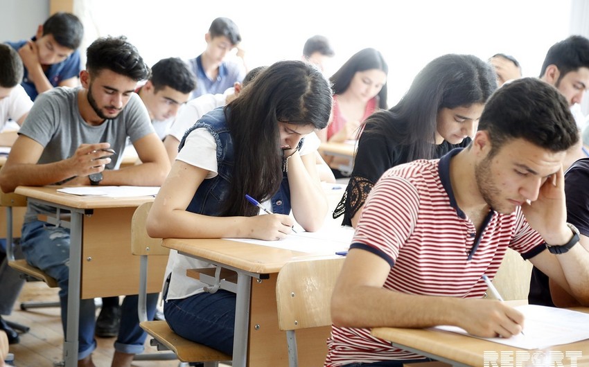 В Баку оценили знания учащихся по трем сферам науки