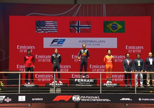 Формула 2: Награждены победители Гран-при Азербайджана 