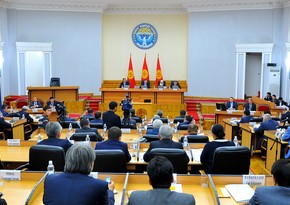 В парламенте Кыргызстана не собралось кворума для отправки миротворцев в Казахстан