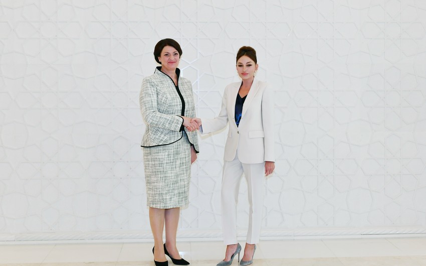 First ladies of Azerbaijan and Lithuania meet