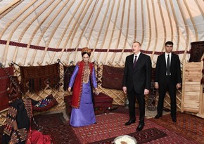 President Ilham Aliyev views Turkmen national carpet museum