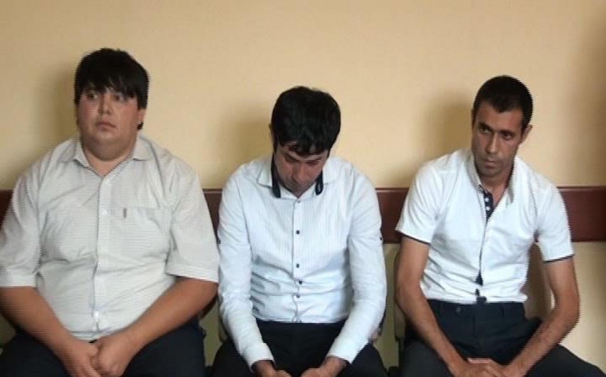 Özlərini vergi işçisi kimi təqdim edib sahibkarlardan pul alan 3 nəfər saxlanılıb - FOTO