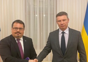Глава представительства ЕС в Азербайджане встретился с послом Украины