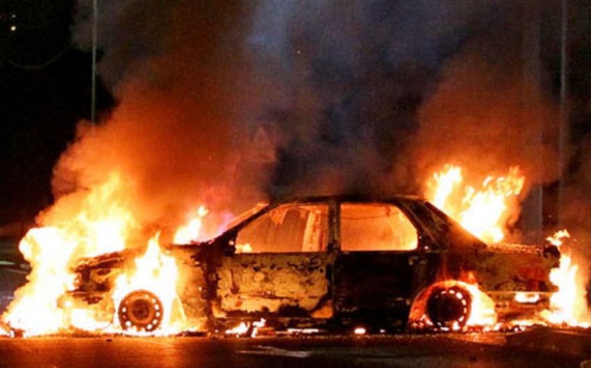 ​Во Франции в новогоднюю ночь сожжены 804 автомобиля