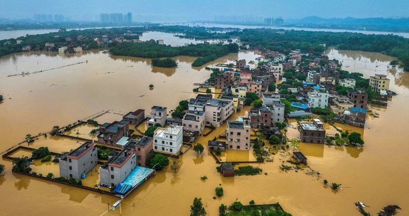 Число жертв наводнений на юге Бразилии достигло 56