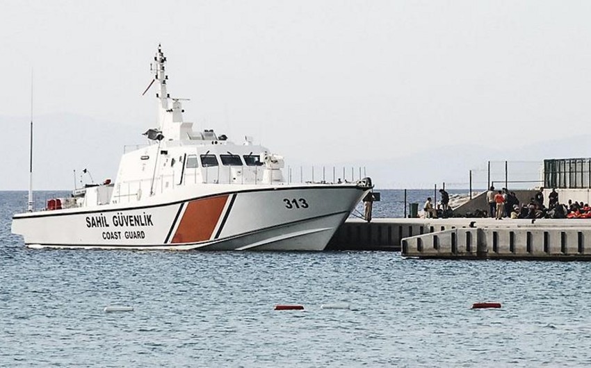 Suriyalı qaçqınları aparan gəmi batıb, 3 uşaq ölüb
