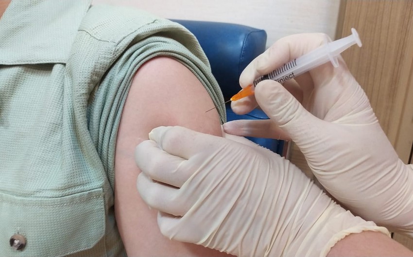 1 person gets vaccinated from COVID in Azerbaijan over past day