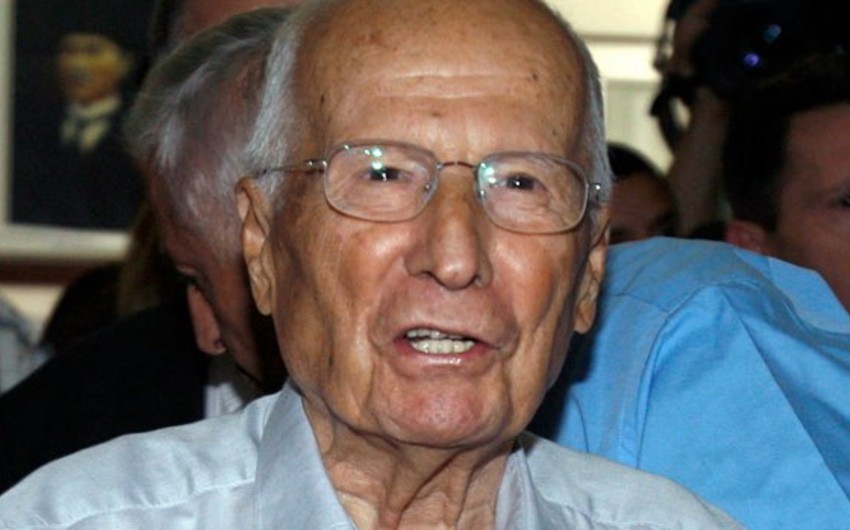 ​Экс-президент Турции скончался на 98-м году жизни