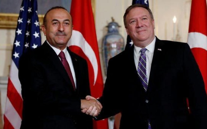 Состоялся телефонный разговор между главой МИД Турции и госсекретарем США