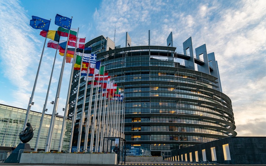 Европарламент одобрил предоставление кредита Украине в размере 1 млрд евро