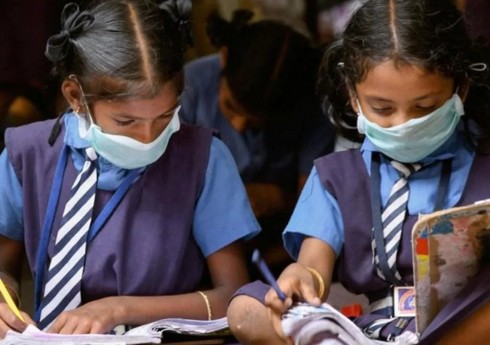 В Индии из-за коронавируса закроют школы и другие учреждения