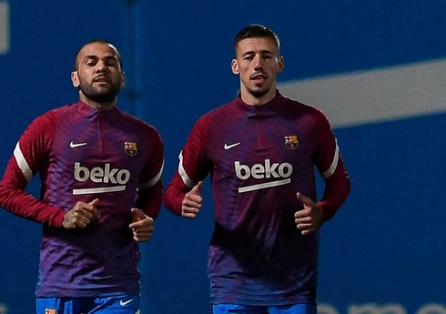 Два футболиста «Барселоны» заразились коронавирусом