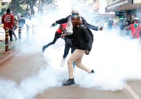 Keniyada yenidən etirazlar başlayıb, polis gözyaşardıcı qazdan istifadə edib