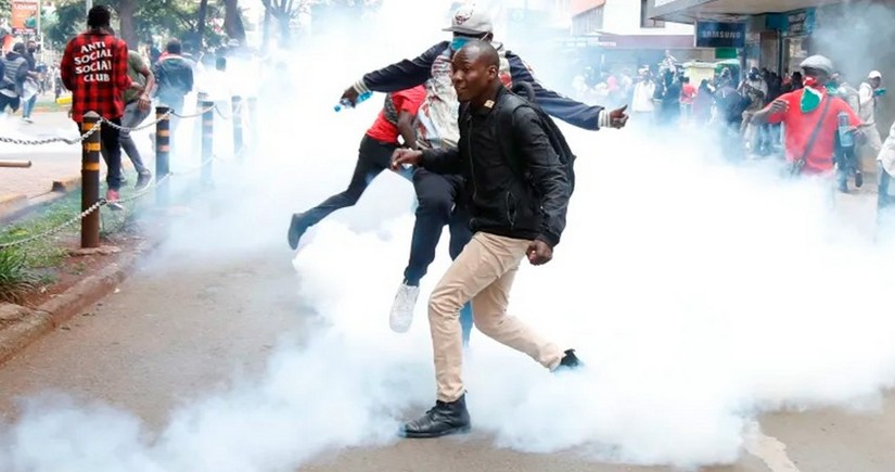 Keniyada yenidən etirazlar başlayıb, polis gözyaşardıcı qazdan istifadə edib