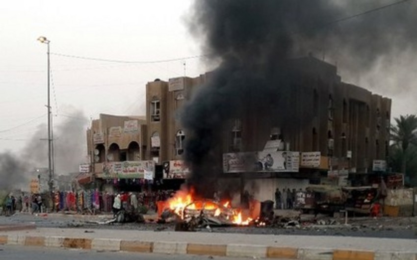 Десятки человек пострадали при взрыве на пункте сбора ополченцев в Багдаде
